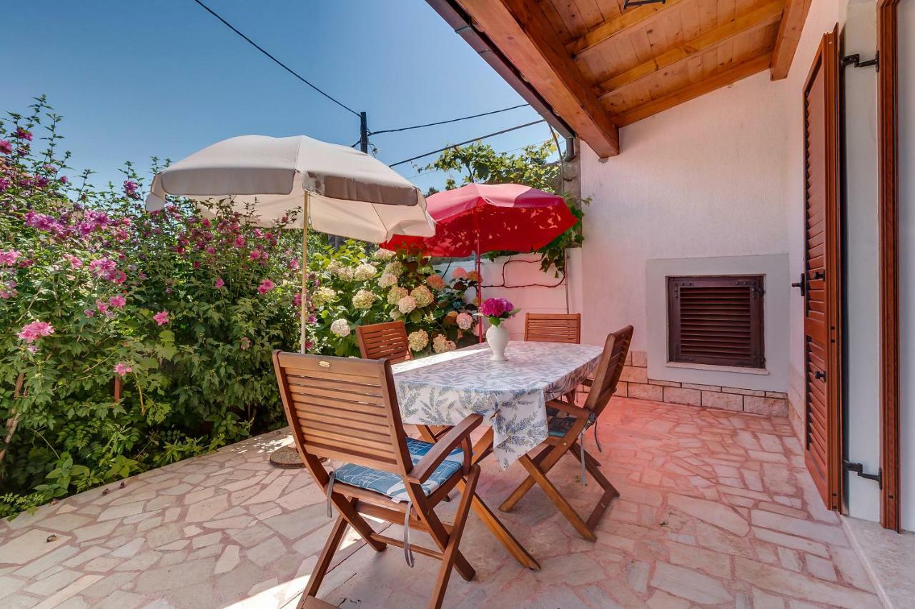Bugenvilia Mali Lošinj Exterior foto
